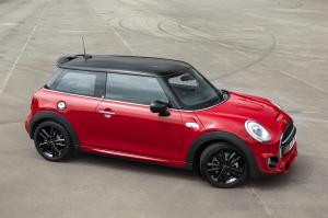 Mini Cooper S Works 210 2017 года (UK)